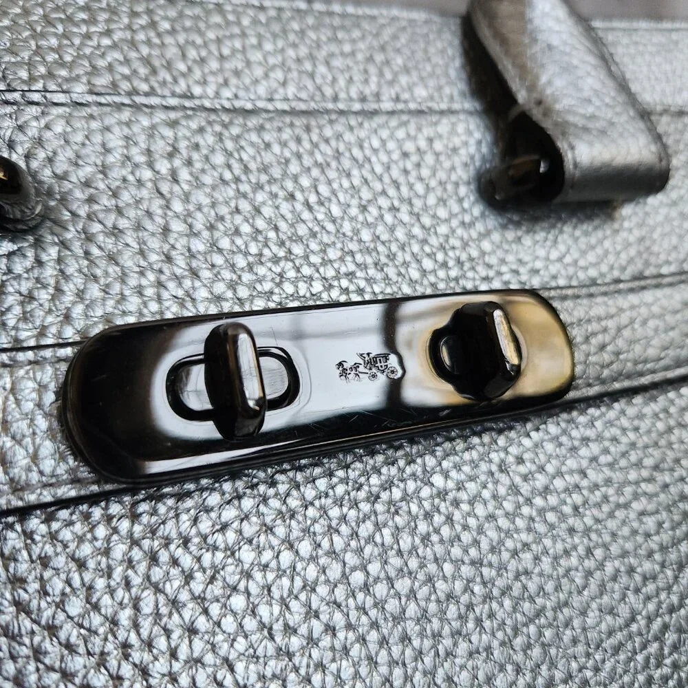Coach Swagger 27 Pebble Leather Style w/o Strap in Silver - Style 34816 - Picture 11 of 16